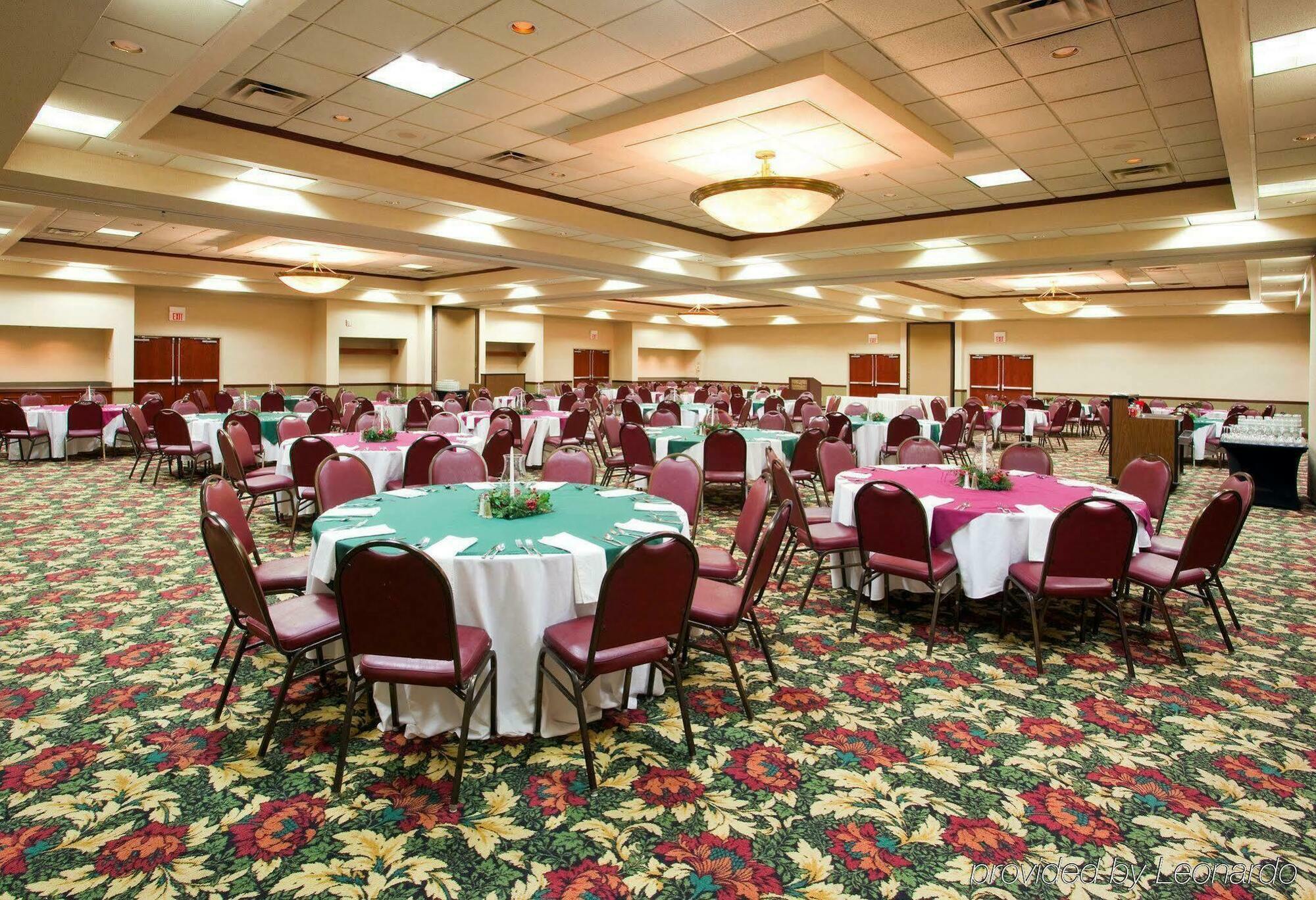 Holiday Inn Dayton/Fairborn I-675 By Ihg Exterior foto